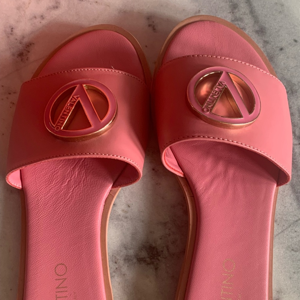 COPY - 🌸Brand new Pink Valentino slides 39🌸